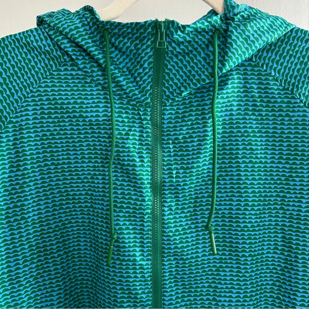 Marimekko Uniqlo pocketable parka rain jacket - Picture 2 of 14